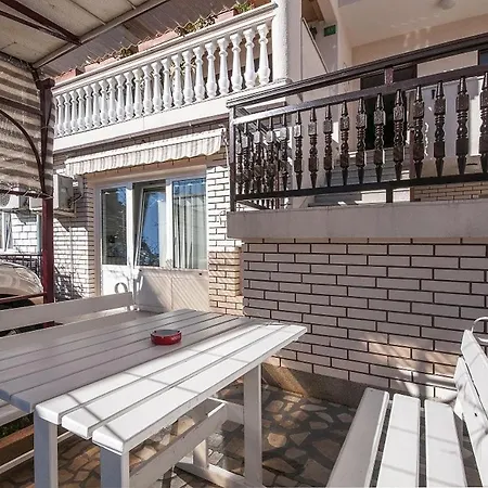 Marica Apartment *