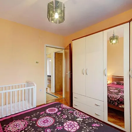 Apartment Marica Pula